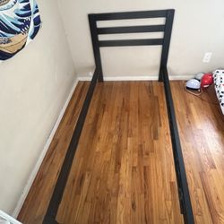 Twin Bed frame (no slats)