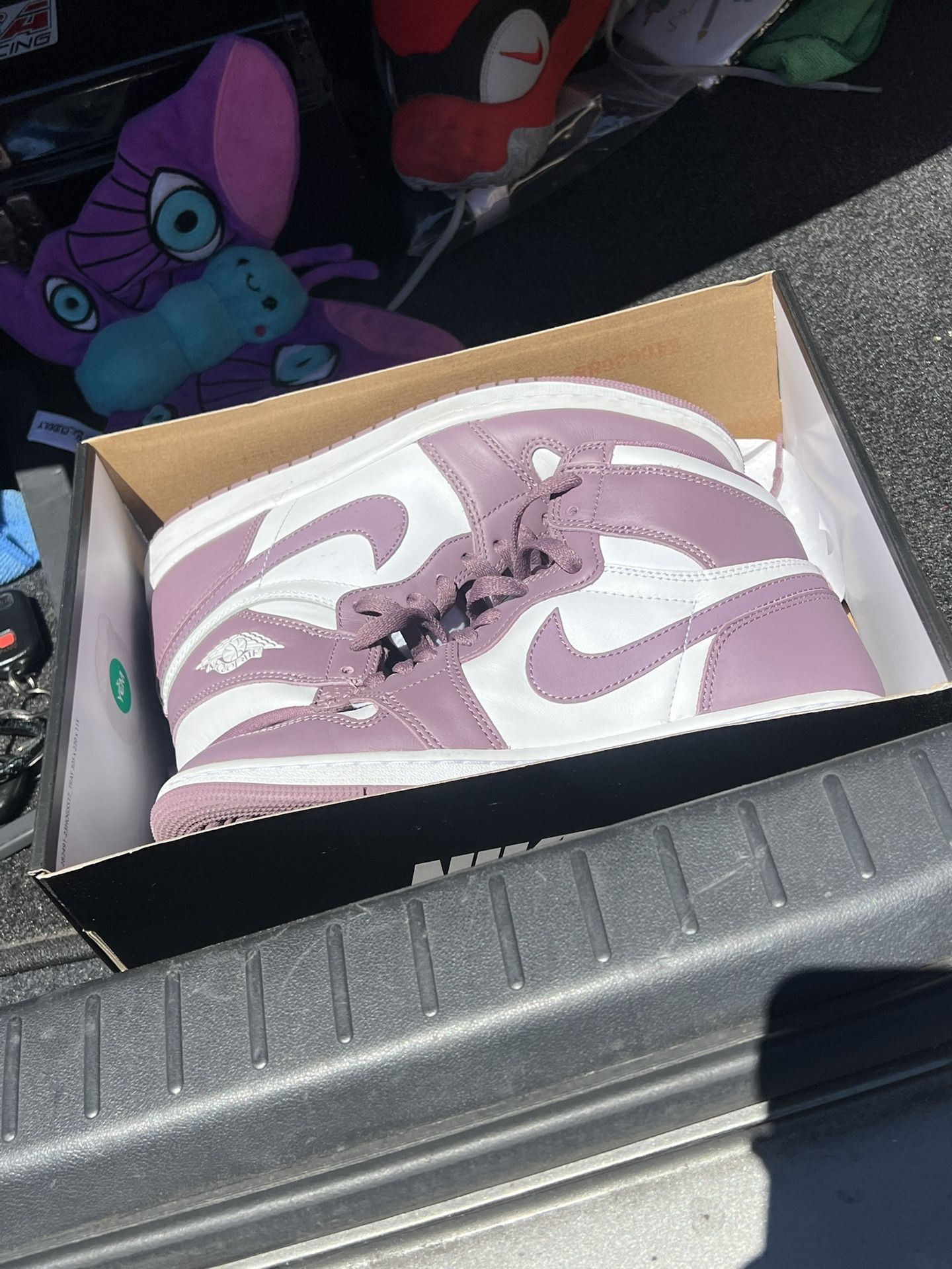 Air Jordan 1 Retro High OG 'Mauve'
