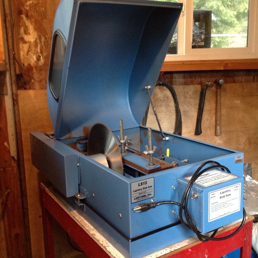 Lortone Ls12 lapidary slab saw brand new used less then 10 times for