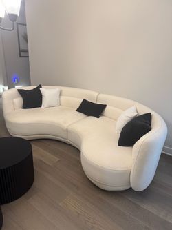 L@@K, New Sofa!