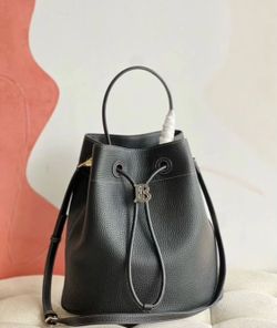Burberry Bag Black excellent condition