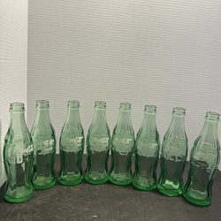 Vintage Coca Cola Around the World 8 bottle international collection