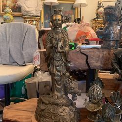 Incredible Asian Bronze Kwan Yum With Dragon
