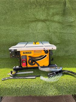 DEWALT 15 Amp Corded 8-1/4 in. Compact Portable Jobsite Tablesaw (Stand Not Included)