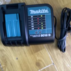 Makita Charger 18-V 