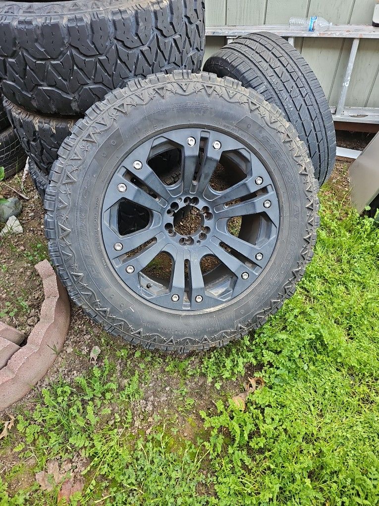 20 Inch Rims. 6 Lug Universal