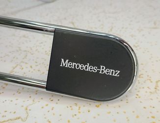 Mercedes-Benz OEM Car Headrest Clothing/Coat Hanger Part number 000-810-34-00 or A000(contact info removed)