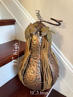 Bronze Metal PUMPKIN (cash & pick up only)