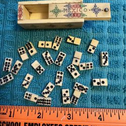 Tiny Dominoes 