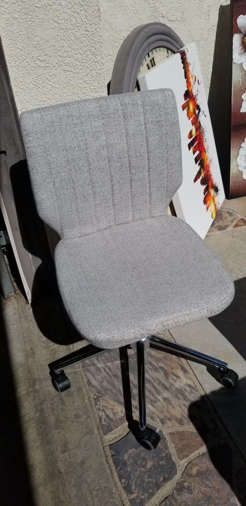 Grey Fabric Desk Chair