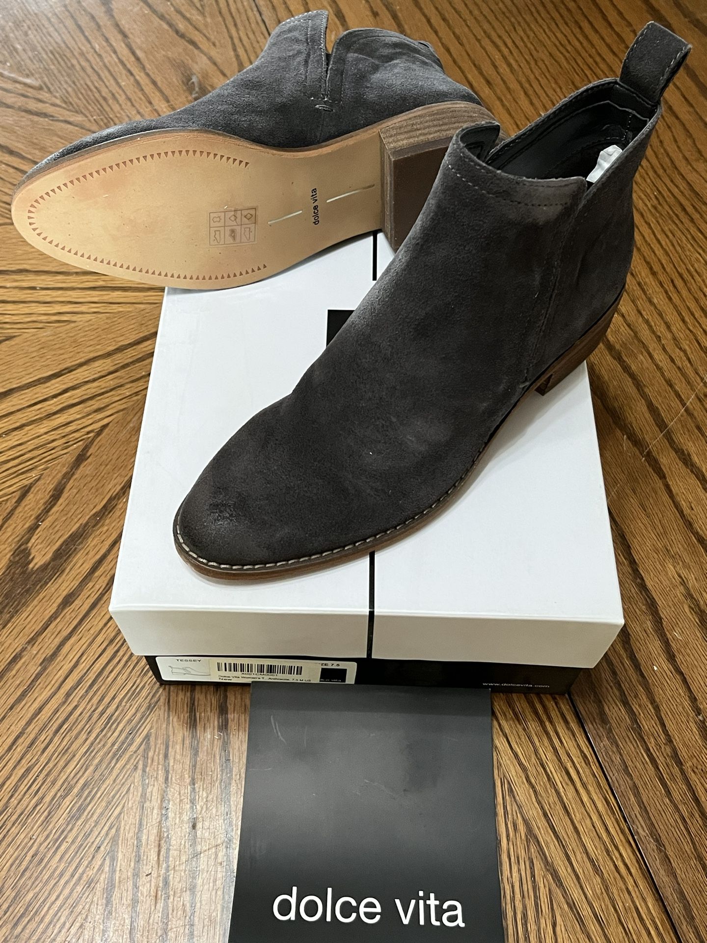 Dolce Vita Women's Tessey Boot, Anthracite Gray, size