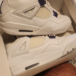 Jordan 4 Retro Purple Metallic 