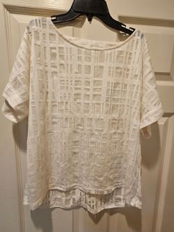 XXI Medium Geometric Top