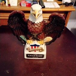 Kentucky Straight Bourbon Whiskey Eagle Decanter 