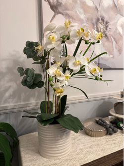Fake blossom plant