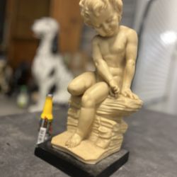 Statue 