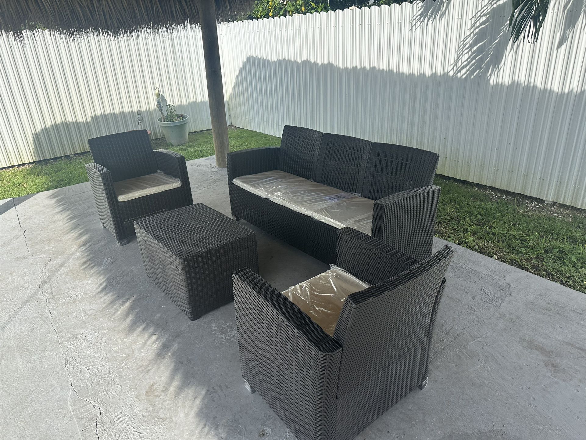 Outdoor Patio Furniture Set! Brand New
