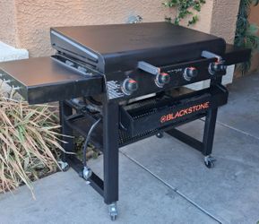 Blackstone 36" Culinary Omnivore Griddle with Hood 4 -Burner Liquid propane Flat Top Grill