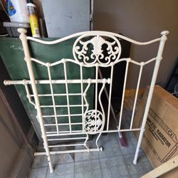 Twin Size Bed Frame. Metal