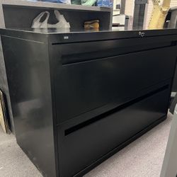 2 Drawer Hon Lateral File, Filing Cabinet. Locking W Key