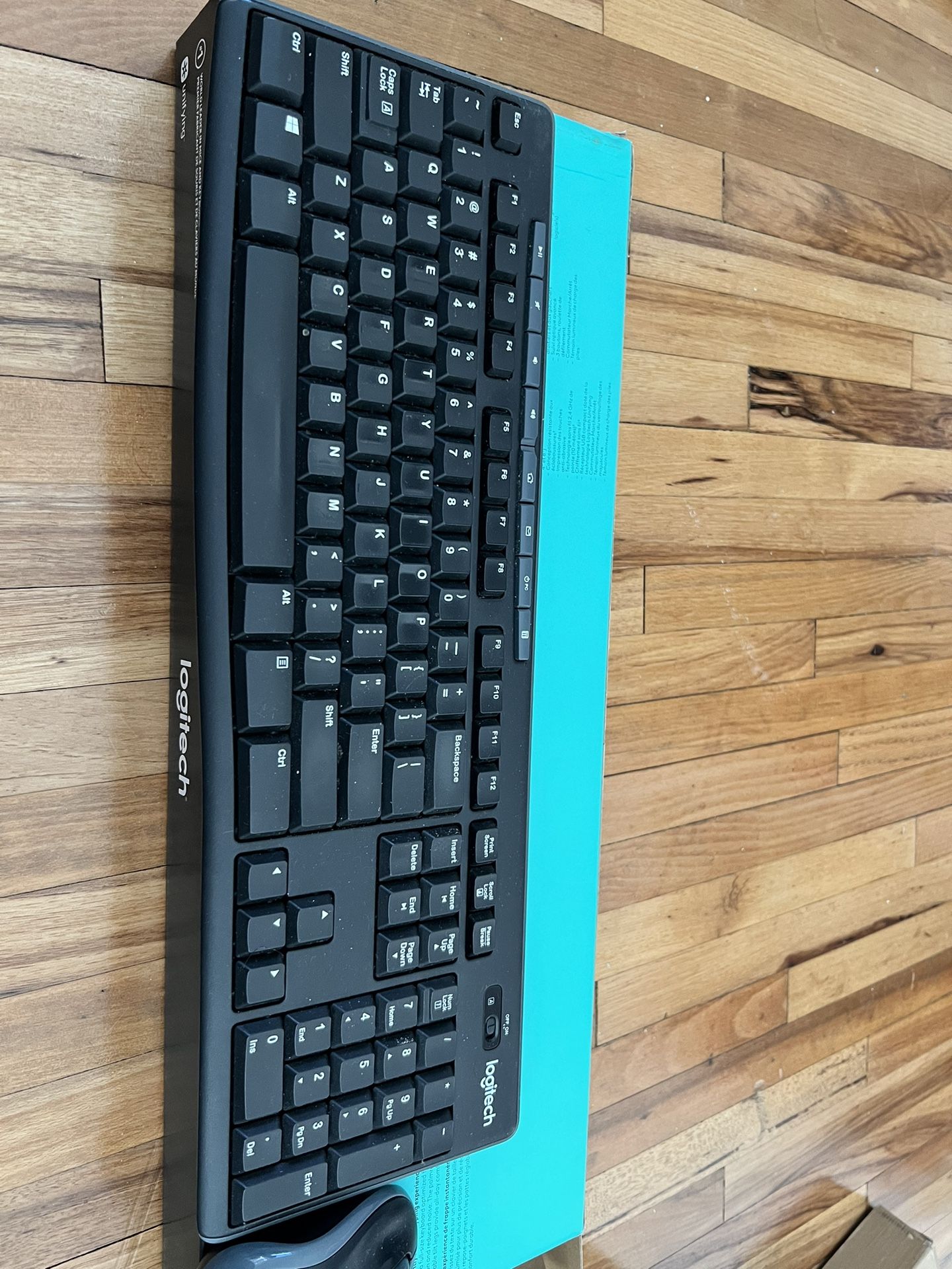 Logitech Wireless keyboard And mouse