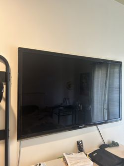 55 Inch Samsung TV