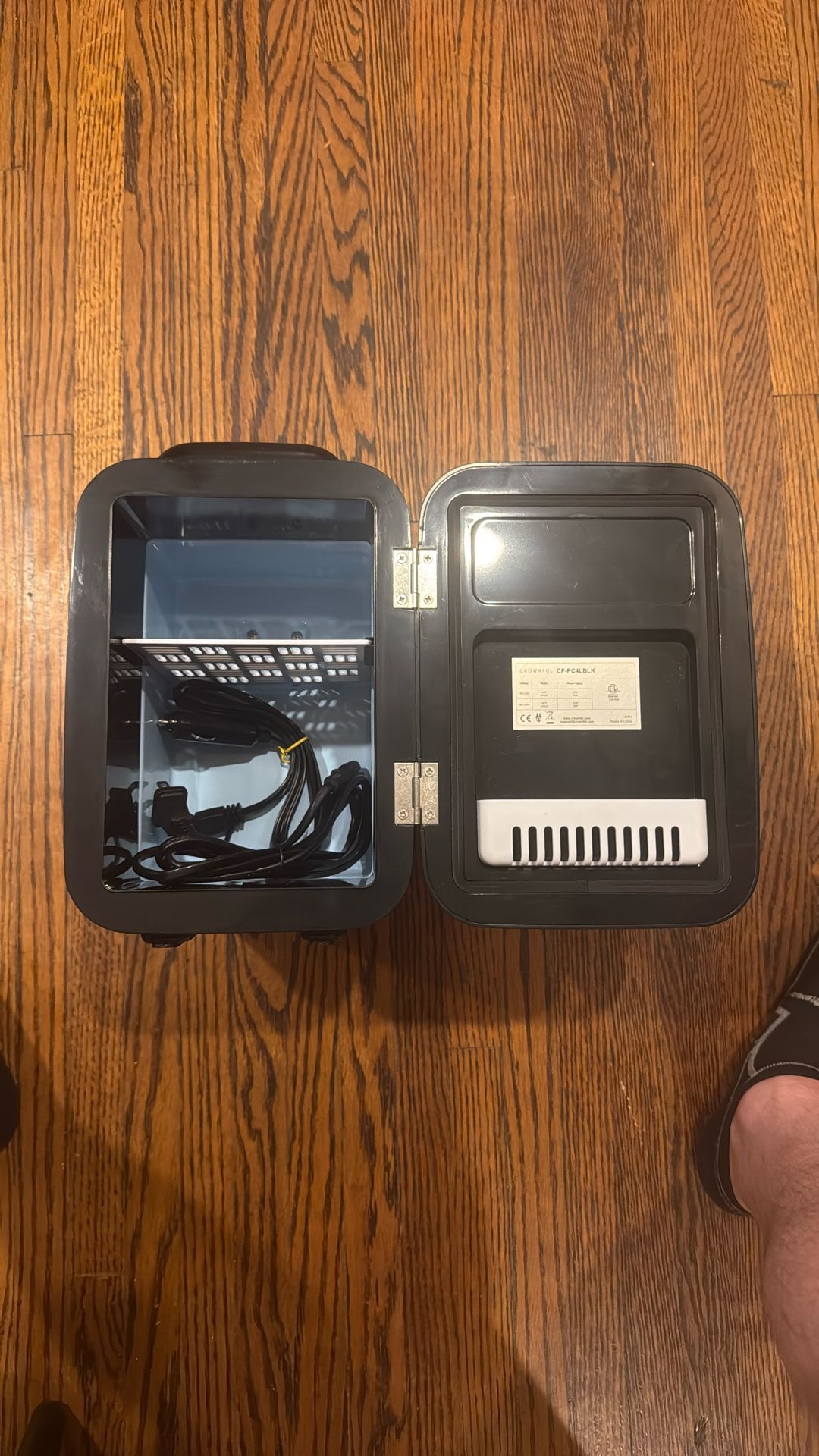 Crownful Mini Fridge