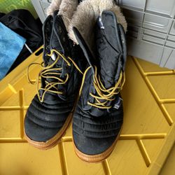 Snow boots Size 12 Men’s 