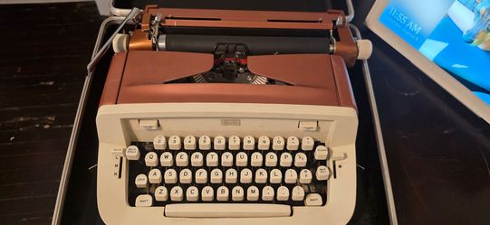 Sears cutlass 60s typewriter