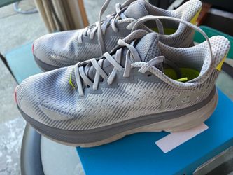 Hoka Clifton 9 GTX Women's Size 9B
