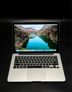 Apple MacBook Pro 13” Retina i5/8GB/256GB SSD $180