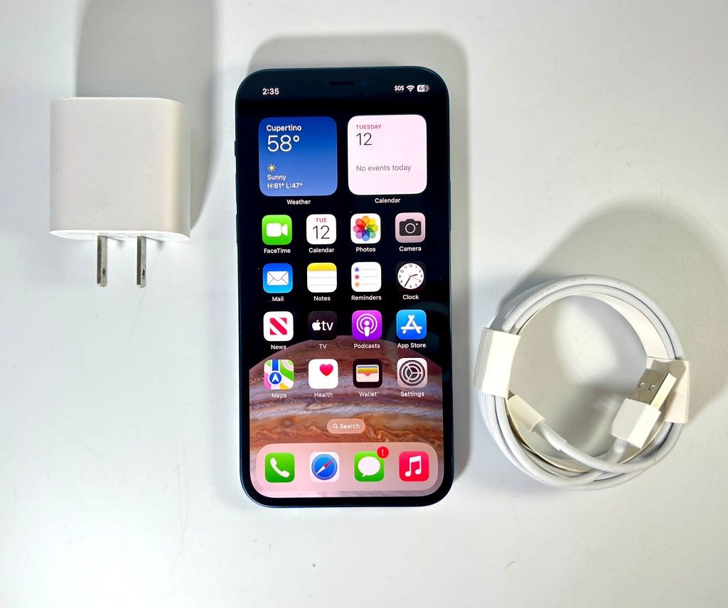 Apple iPhone 12 64GB UNLOCKED Fully Functional Scratch on Glass