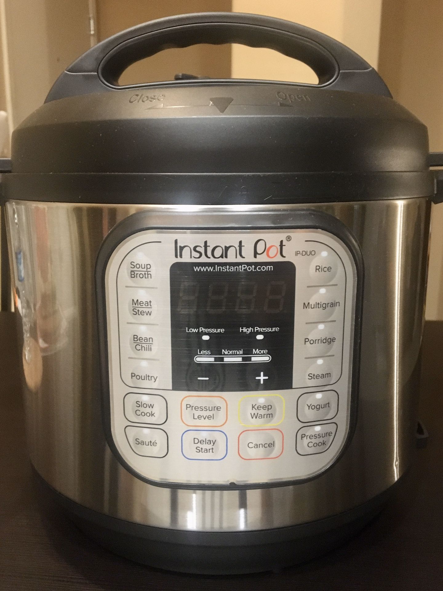 Instant Pot Duo 7-in-1 Electric Pressure Cooker “Instapot”