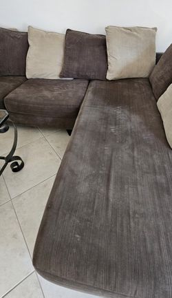 Sofa Sectional L-Shaped  with Pillows. Good Condition.