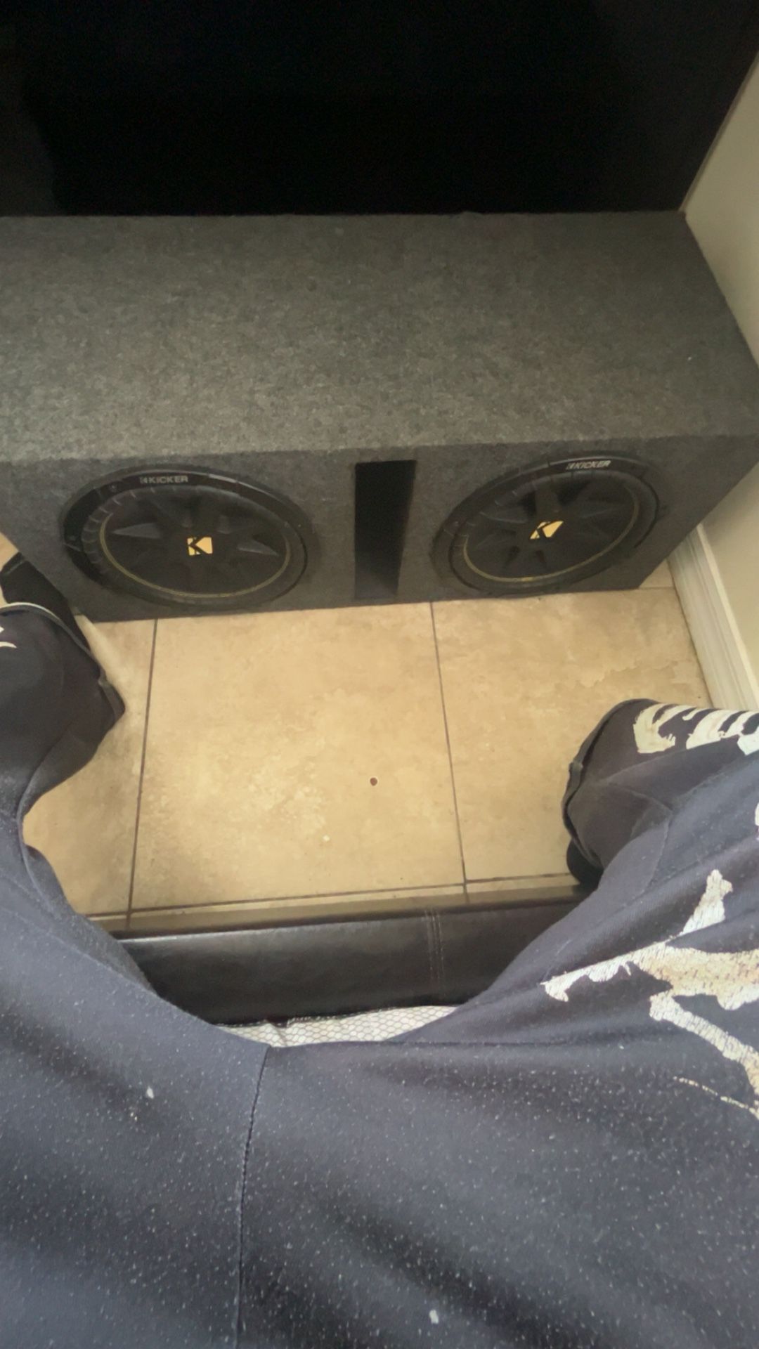 Kicker Speakers (2 12s)