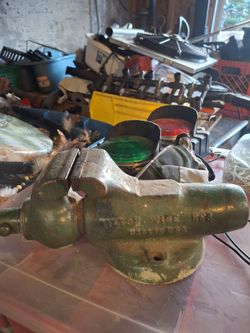Vintage Wilton 3" machinists vise