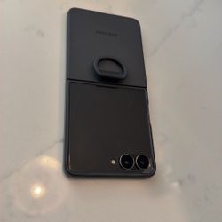 Unlocked Samsung Flip 7