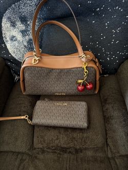 Michael Kors Handbag and Wallet Set