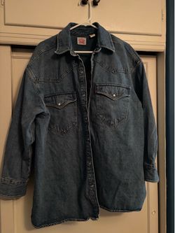 Levi’s oversized denim shacket
