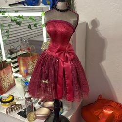 Dress Holder, Stand Woman