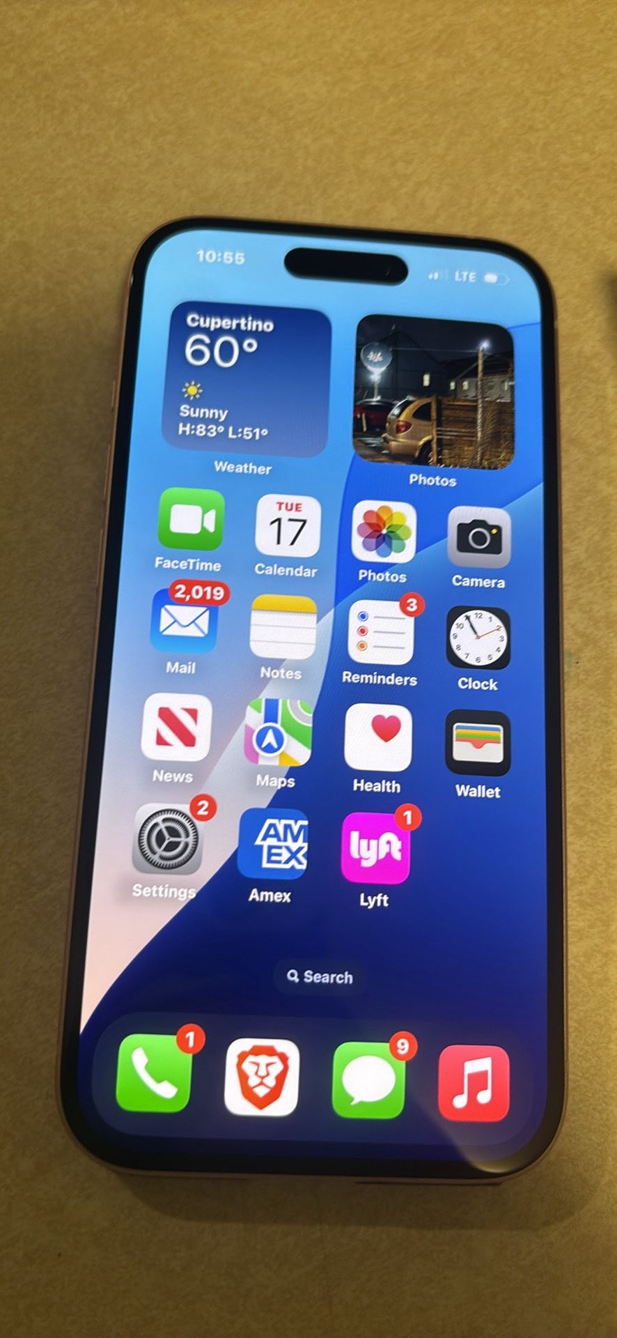 Unlocked iPhone 15 Pink