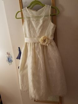 Girl dress size 16