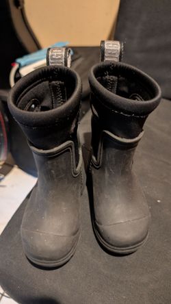 UGG toddler rain boots