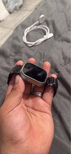 Silver 9mm watch, like new