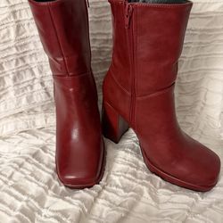 Vintage Style Square Toe Boots in a rich Burgundy