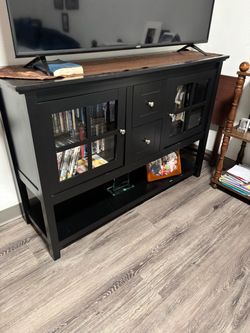 Tv stand