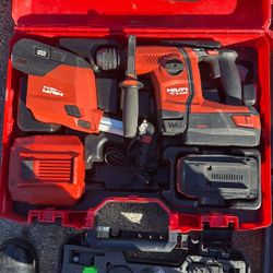 Hilti Te 6-A36 With Hepa Two Batteries In The Charger