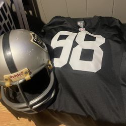 Crosby Jersey And Vintage Helmet 