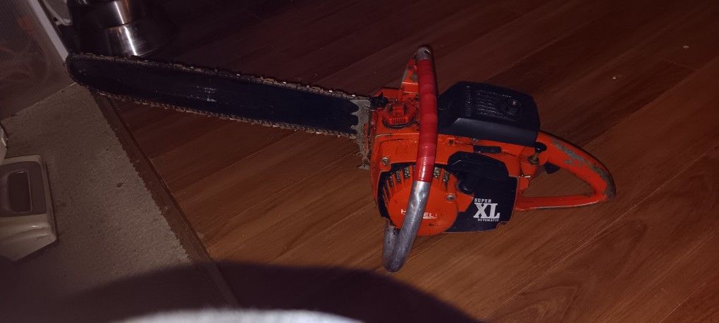 Homelite Super XL Chainsaw