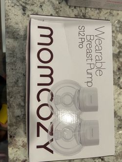 Momcozy wearable breastpump